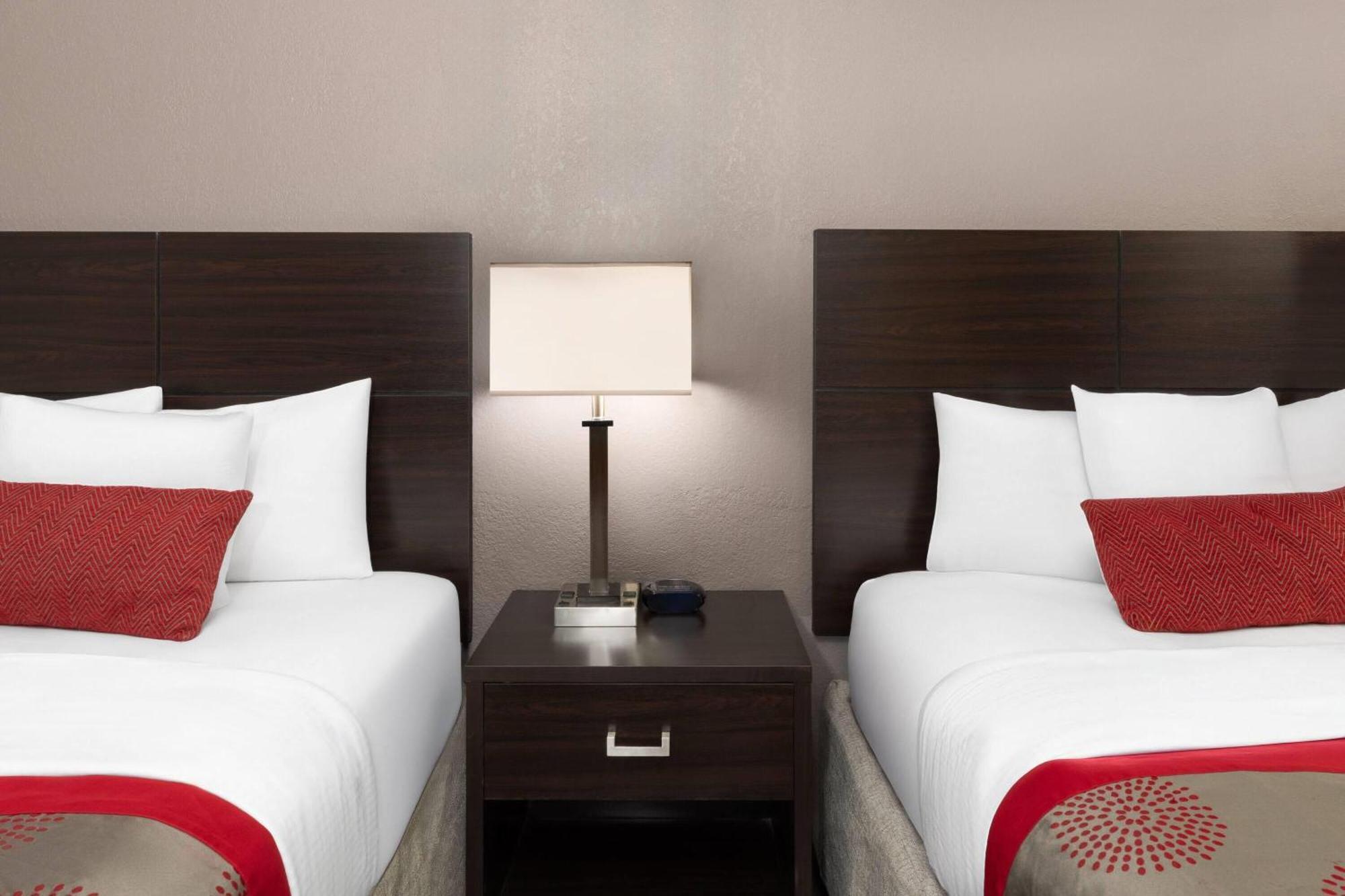 Hotel Ramada by Wyndham El Paso Exterior foto